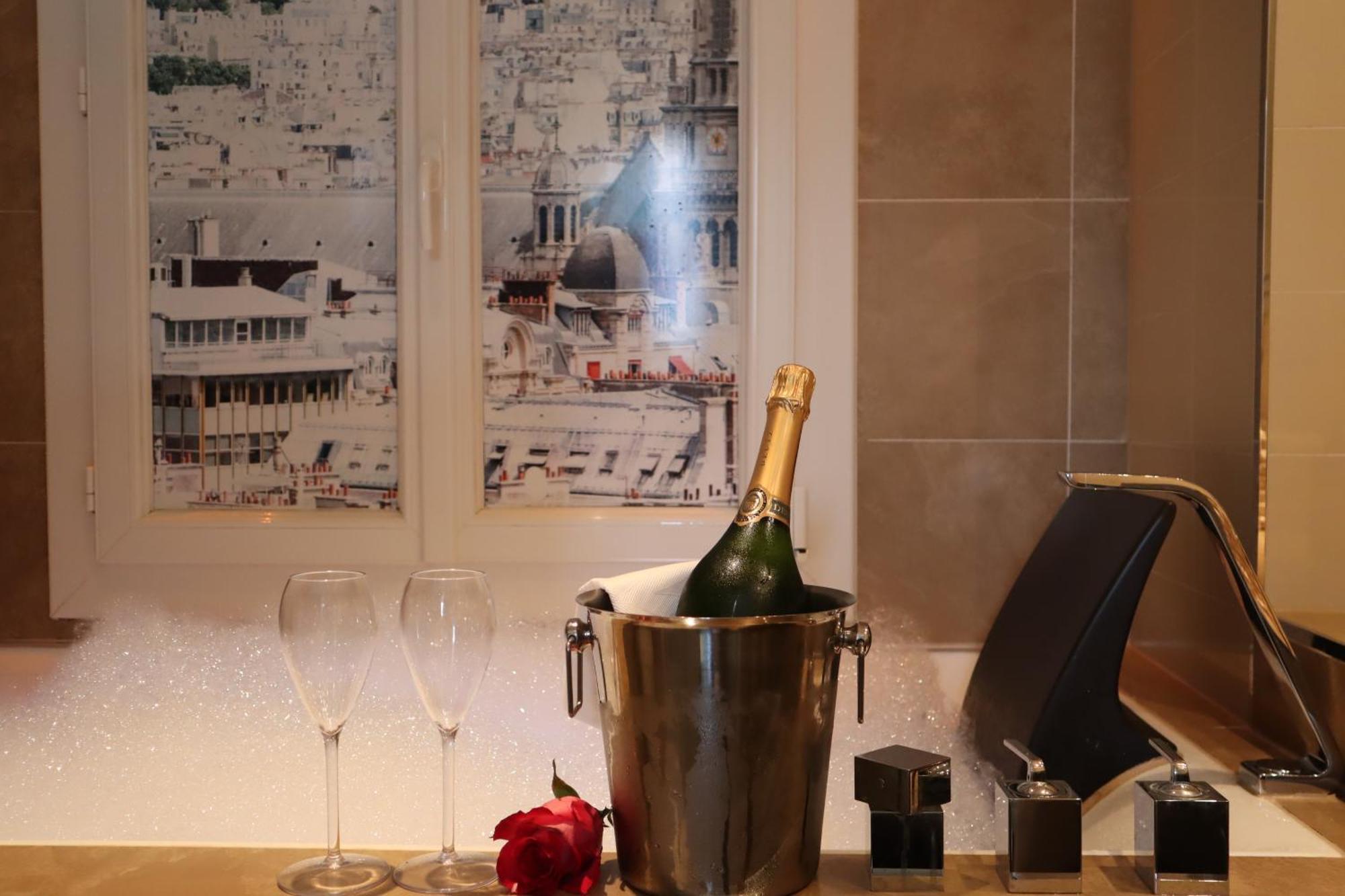 Secret De Paris - Hotel & Spa (Adults Only) Exterior photo